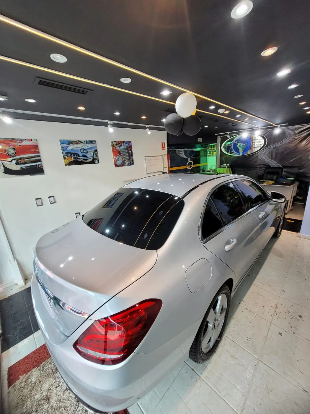 Mercedes-Benz prata