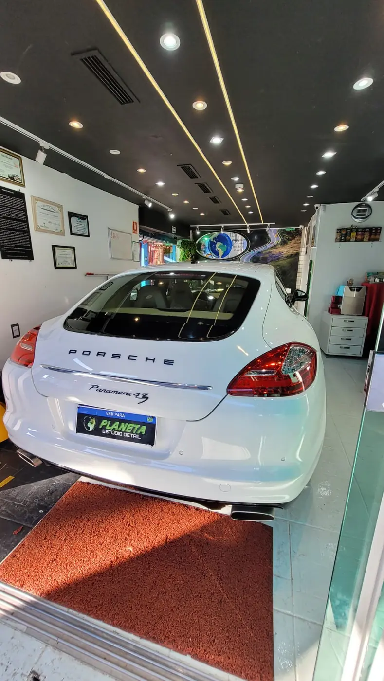 Traseira do Porsche Panamera